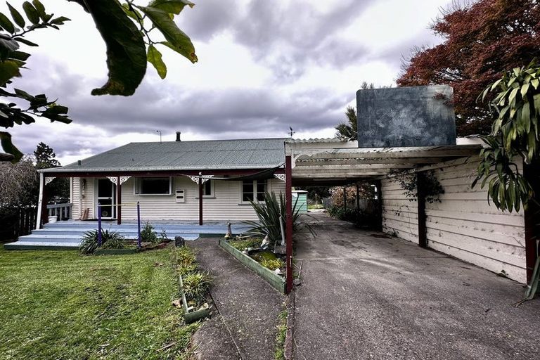 Photo of property in 76 Bays Road, Orere Point, Papakura, 2585