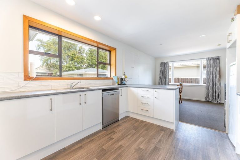 Photo of property in 35 Colman Avenue, Sockburn, Christchurch, 8042