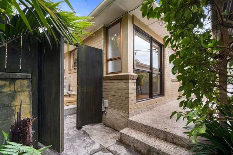 Photo of property in 23 Tripoli Road, Panmure, Auckland, 1072