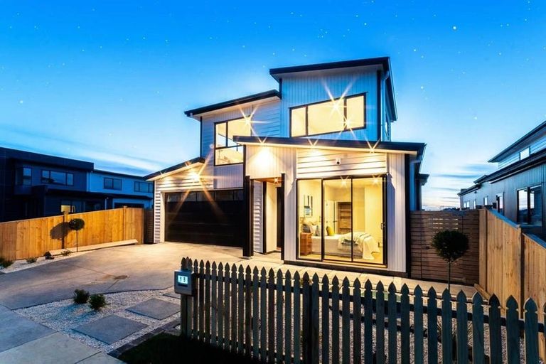 Photo of property in 18 Kokowai Parade, Hobsonville, Auckland, 0616