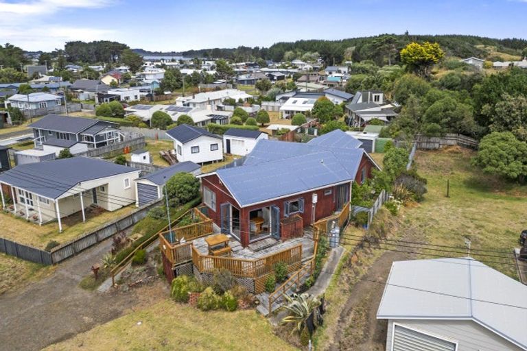 Photo of property in 4 Trafalgar Street, Foxton Beach, Foxton, 4815