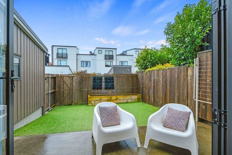 Photo of property in 35 Mapou Road, Hobsonville, Auckland, 0616