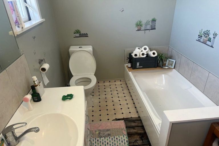 Photo of property in 85 Lipscombe Crescent, Havelock North, 4130