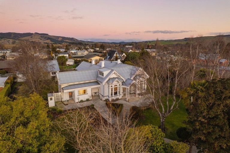 Photo of property in 25 Spenser Street, Milton, 9220