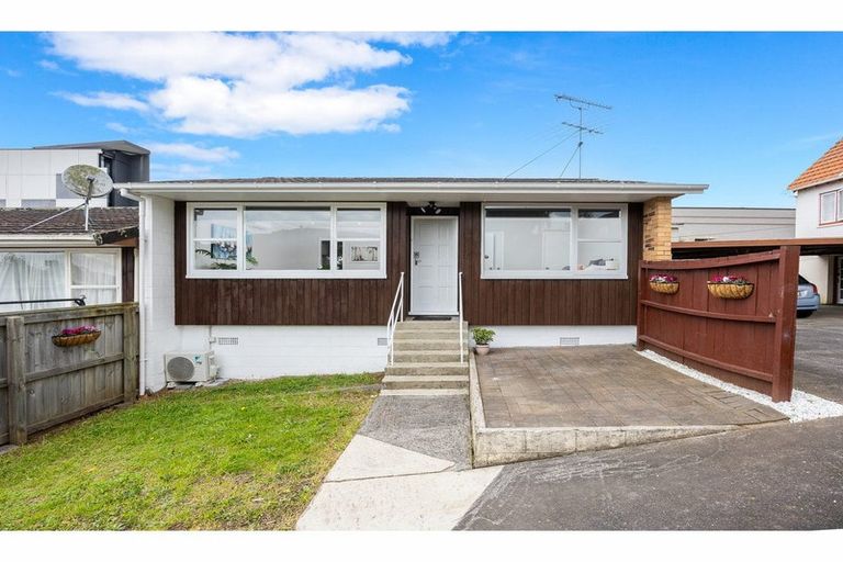 Photo of property in 16a Barrack Road, Mount Wellington, Auckland, 1060