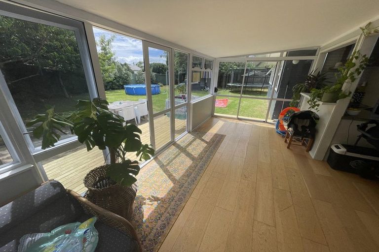 Photo of property in 11 Taihiki Road, Clarks Beach, 2122