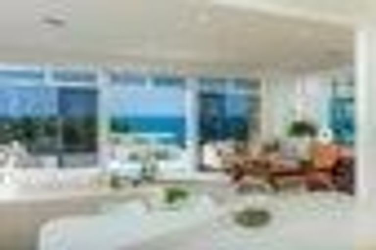 Photo of property in 2/34 Whitby Crescent, Mairangi Bay, Auckland, 0630