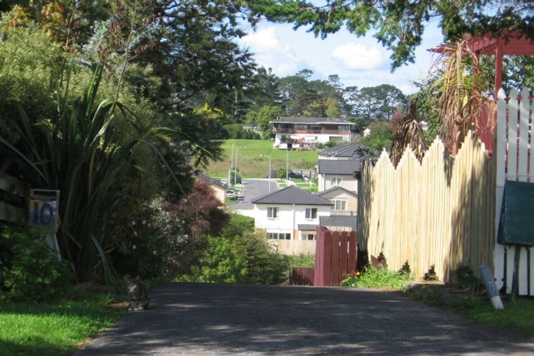 Photo of property in 12 Chislehurst Street, Henderson, Auckland, 0612