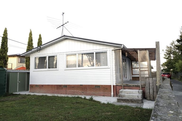 Photo of property in 28a Longburn Road, Henderson, Auckland, 0610