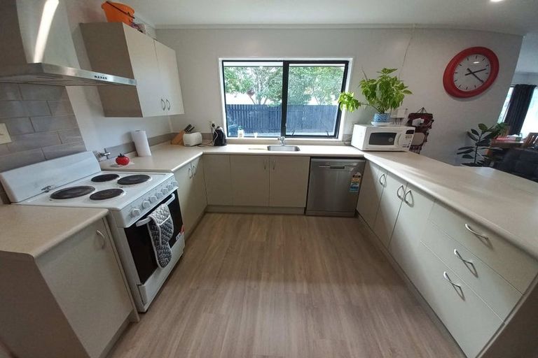 Photo of property in 6 Elizabeth Street, Palmerston North, 4410