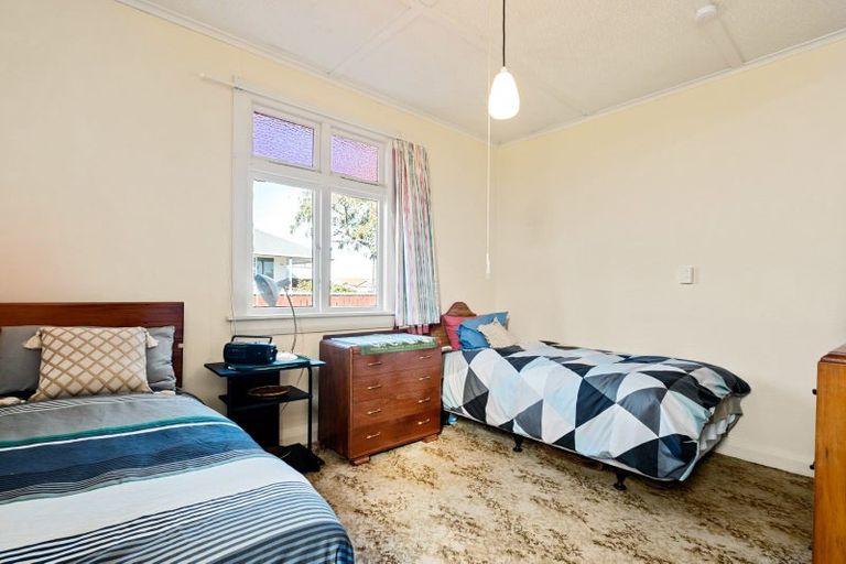 Photo of property in 24 Seymour Street, Waitara, 4320