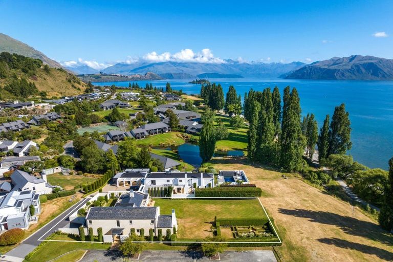 Photo of property in 29 Morrows Mead, Wanaka, 9305