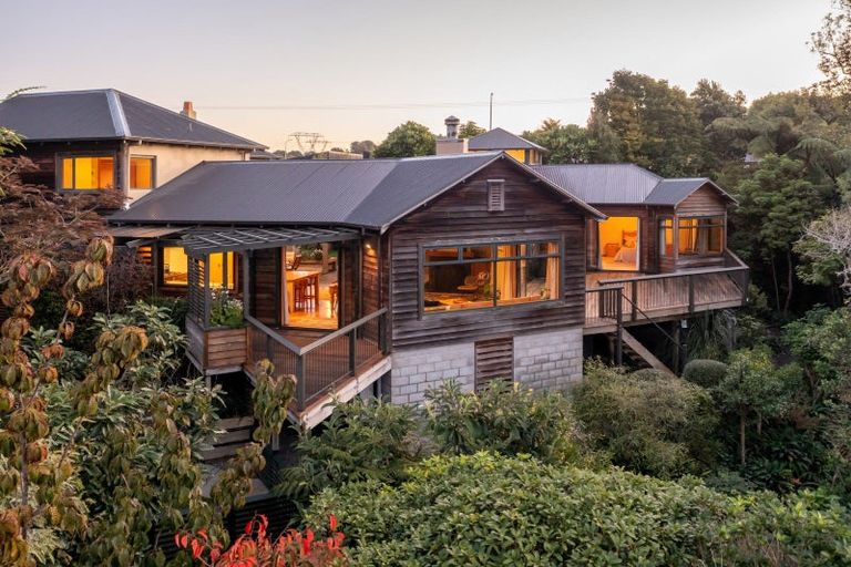 Photo of property in 111 Ngarara Road, Waikanae, 5036