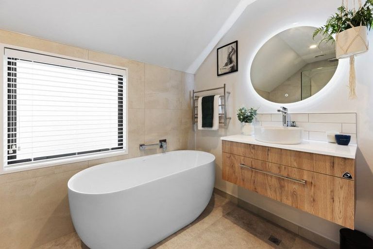 Photo of property in 3/27 Springfield Road, St Albans, Christchurch, 8014