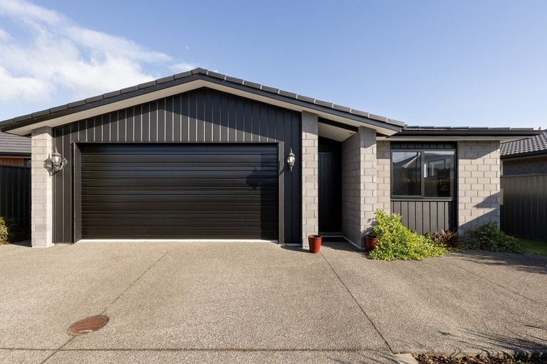 Photo of property in 16 Traverse Lane, Omokoroa, 3114