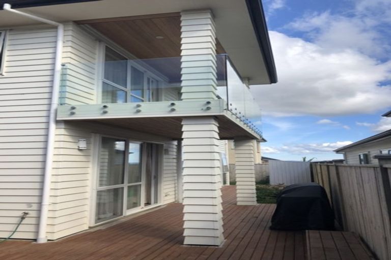 Photo of property in 24 Mackay Drive, Greenhithe, Auckland, 0632