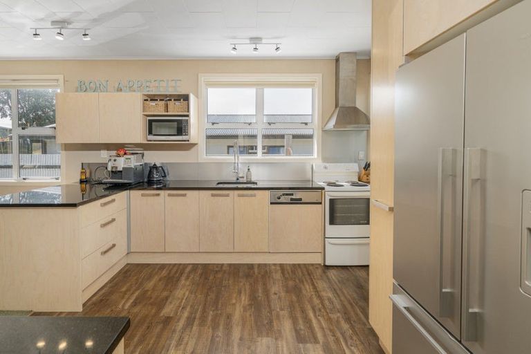 Photo of property in 14 School Road, Whitianga, 3510