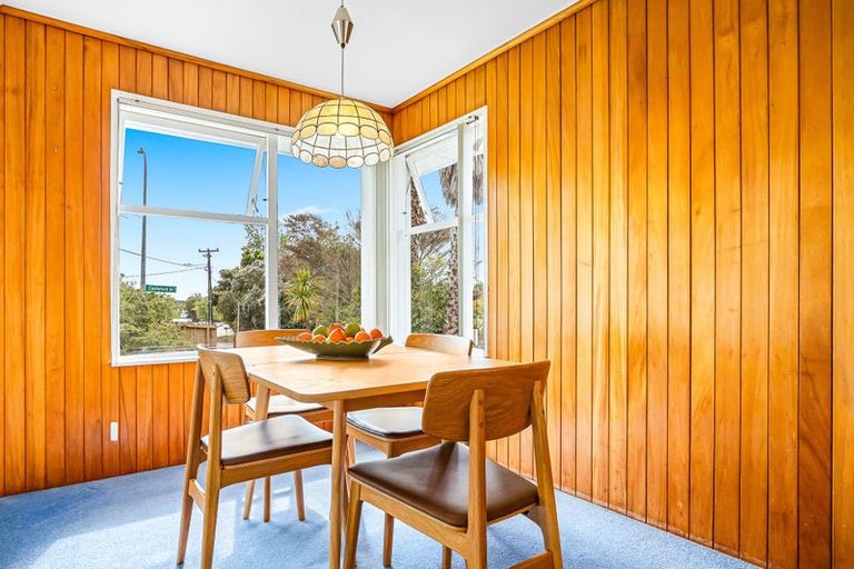 Photo of property in 156 Godley Road, Titirangi, Auckland, 0604