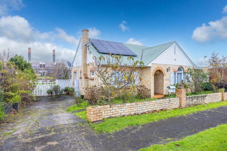 Photo of property in 190 Great South Road, Huntly, 3700