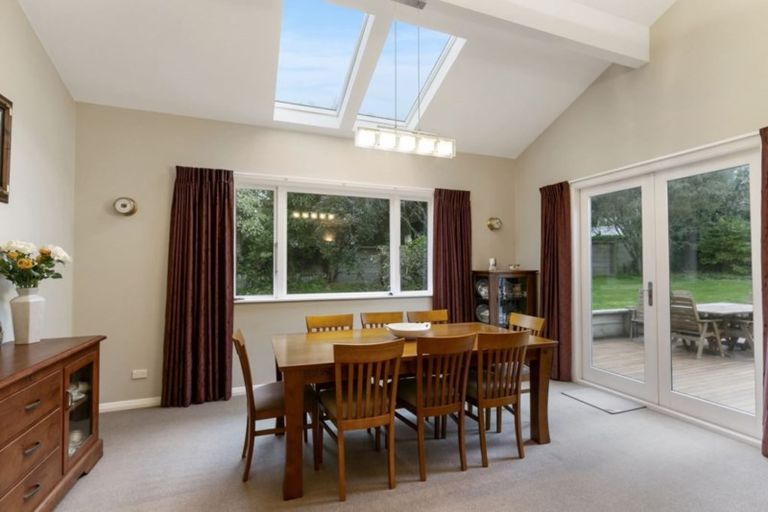 Photo of property in 60 Parkvale Road, Karori, Wellington, 6012