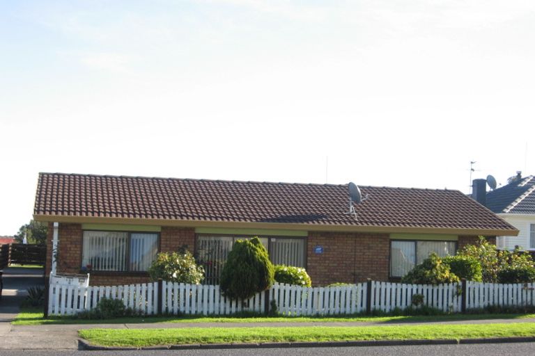 Photo of property in 3/107 Great South Road, Papakura, Auckland, 2110