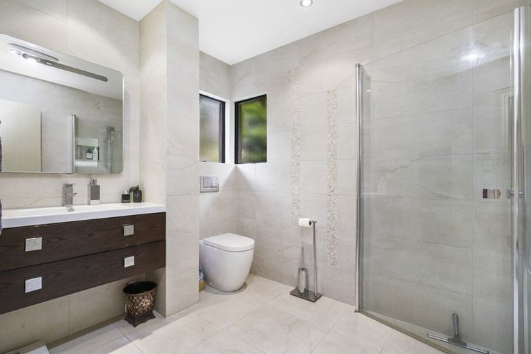 Photo of property in 28 Waipuna Place, Rototuna, Hamilton, 3210