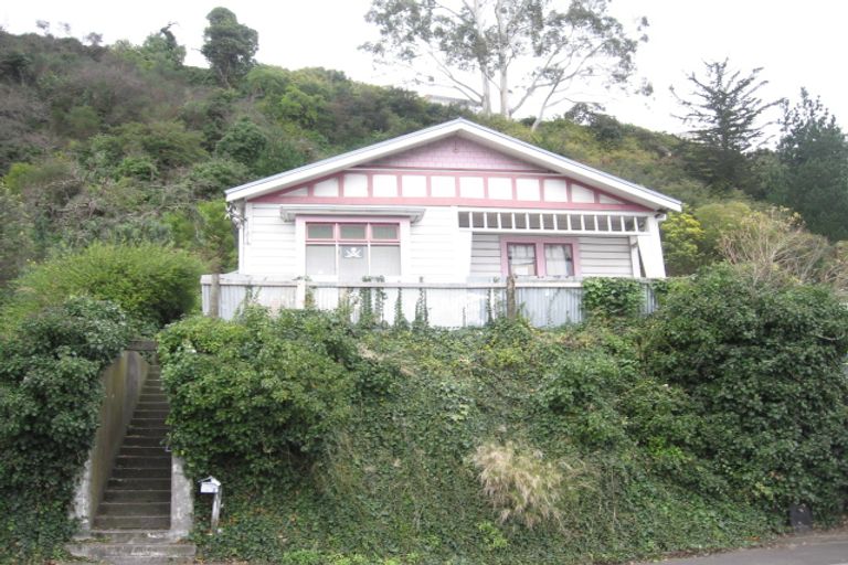 Photo of property in 3 Craven Terrace, Hospital Hill, Napier, 4110