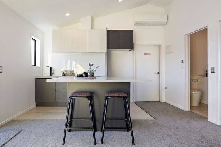 Photo of property in 32 Riley Street, Lake Hawea, 9382