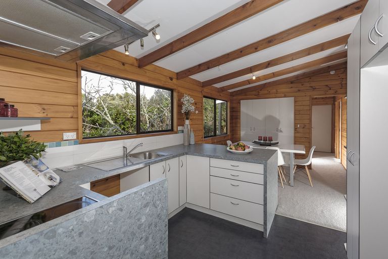 Photo of property in 1/16 Riverview Road, New Lynn, Auckland, 0600