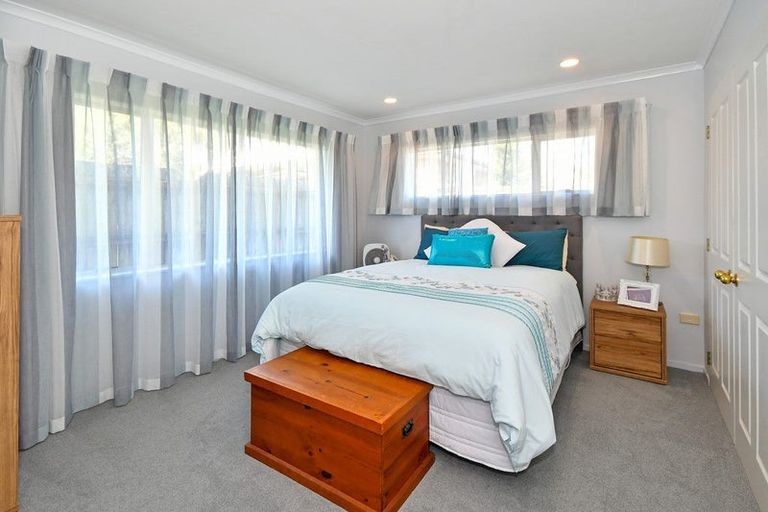 Photo of property in 1/48 Stewart Gibson Place, Manurewa, Auckland, 2105