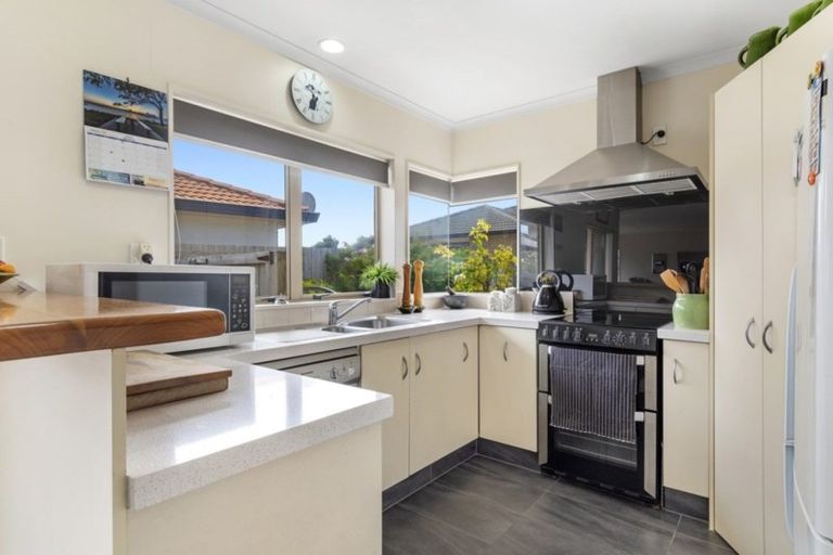 Photo of property in 35 Longview Drive, Papamoa Beach, Papamoa, 3118