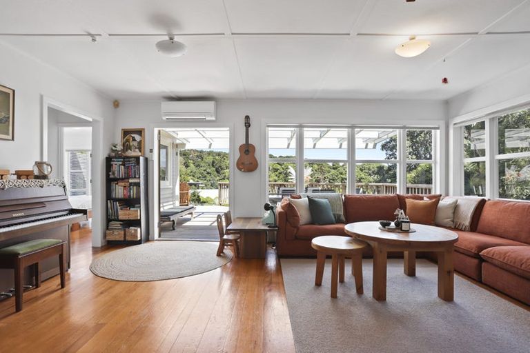 Photo of property in 2b Foster Avenue, Huia, Auckland, 0604