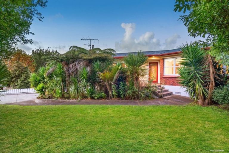 Photo of property in 330 Great South Road, Opaheke, Papakura, 2113