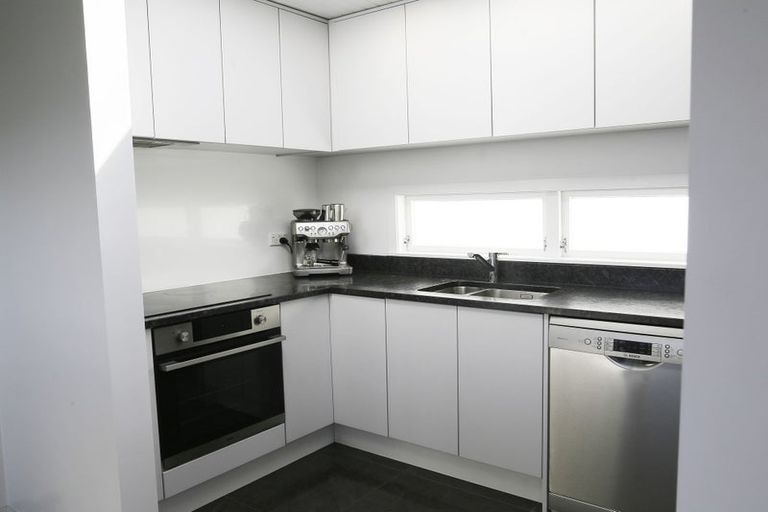 Photo of property in 29 The Track, Plimmerton, Porirua, 5026