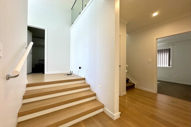 Photo of property in 26b Stottholm Road, Titirangi, Auckland, 0604