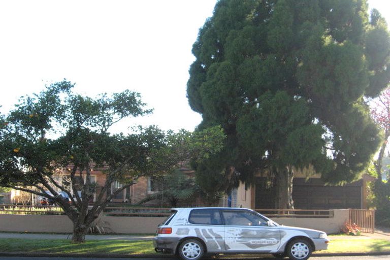 Photo of property in 8 Willis Road, Papakura, 2110