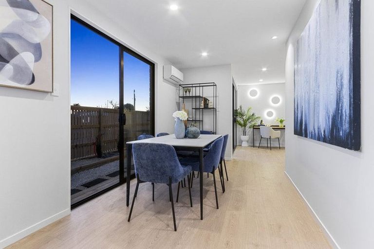 Photo of property in 70a Bond Crescent, Forrest Hill, Auckland, 0620