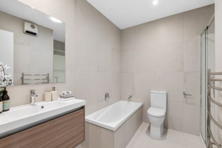 Photo of property in 15 Bonnette Road, Flat Bush, Auckland, 2019