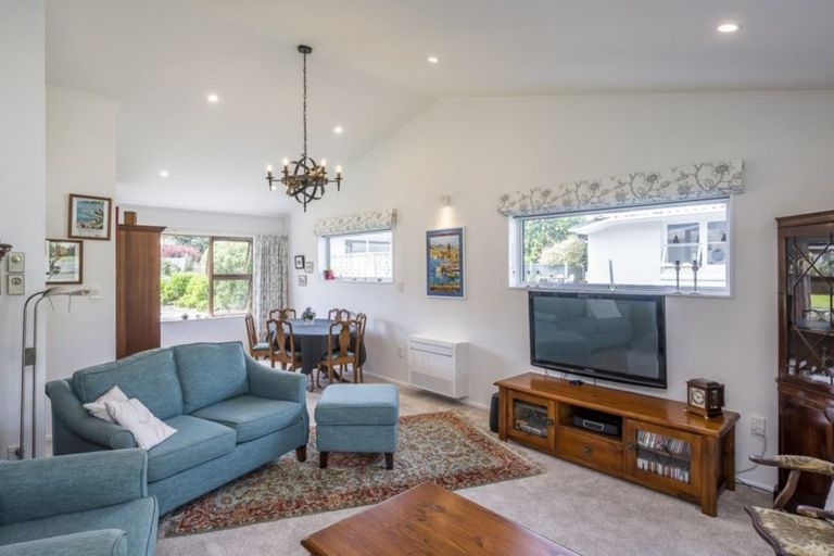 Photo of property in 15 Koromiko Road, Waikanae, 5036