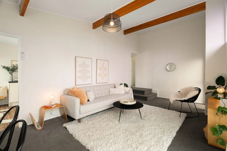 Photo of property in 38 Dissmeyer Drive, Clover Park, Auckland, 2019