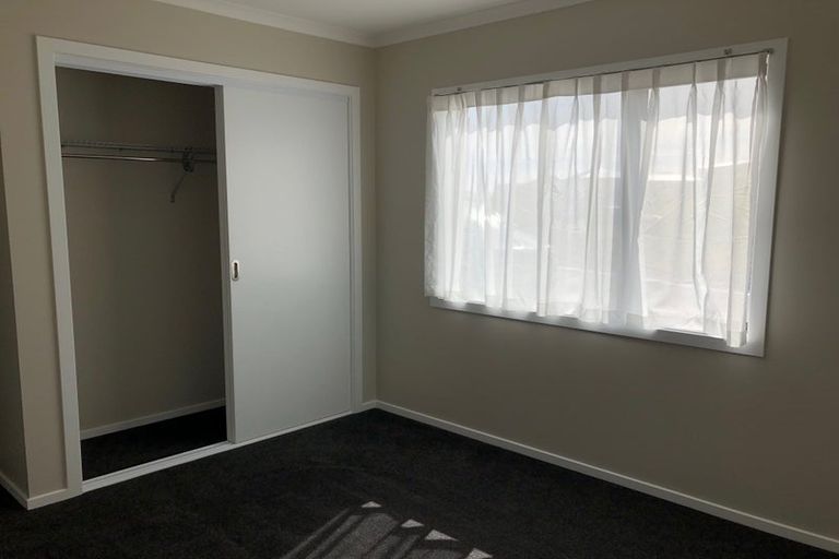 Photo of property in 11 Waitaria Terrace, Aotea, Porirua, 5024