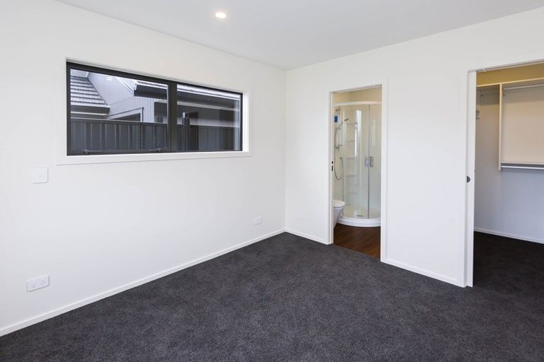 Photo of property in 7 Thornbury Lane, Timberlea, Upper Hutt, 5018