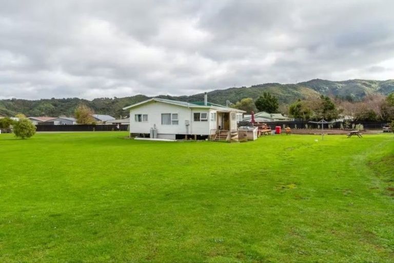 Photo of property in 196a Wise Street, Wainuiomata, Lower Hutt, 5014