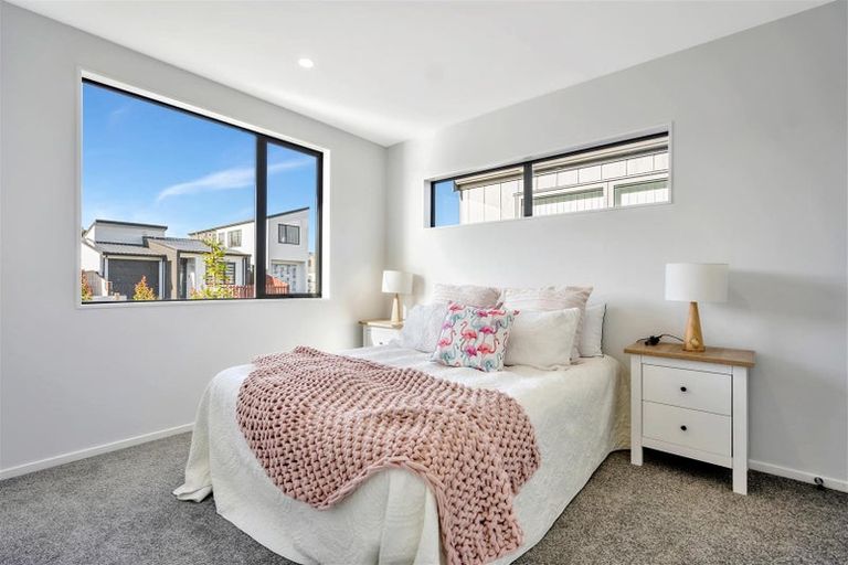 Photo of property in 19 Clayden Shuttleworth Street, Papakura, 2110