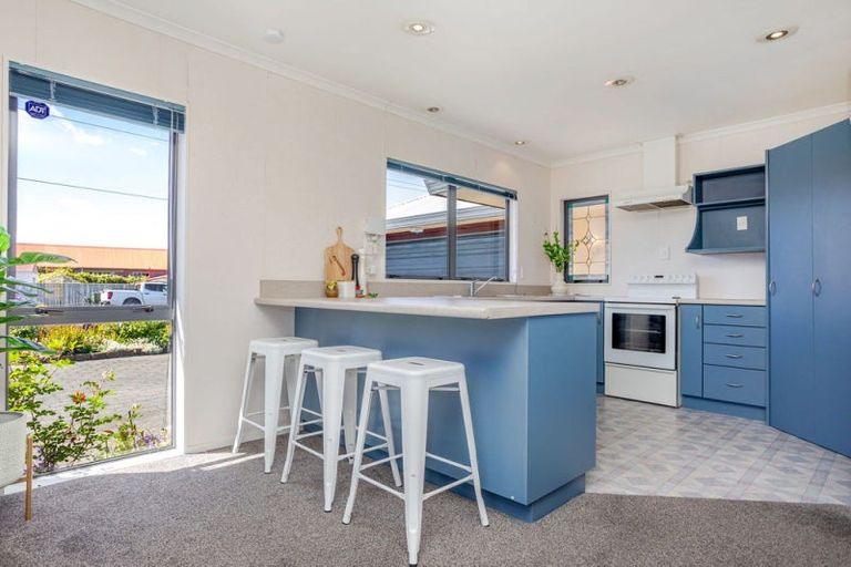 Photo of property in 19 King Street, Dannevirke, 4930