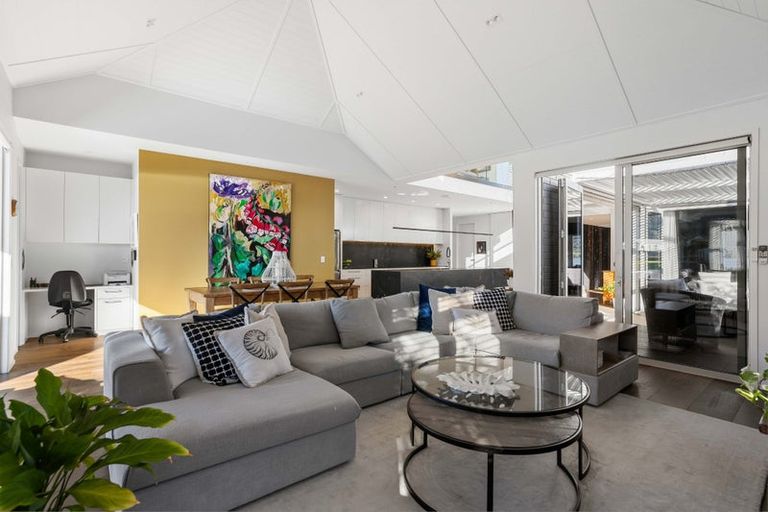 Photo of property in 140 Waterways Parade, Pauanui, Hikuai, 3579