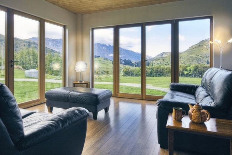 Photo of property in 62 Fitzpatrick Road, Dalefield, Queenstown, 9371