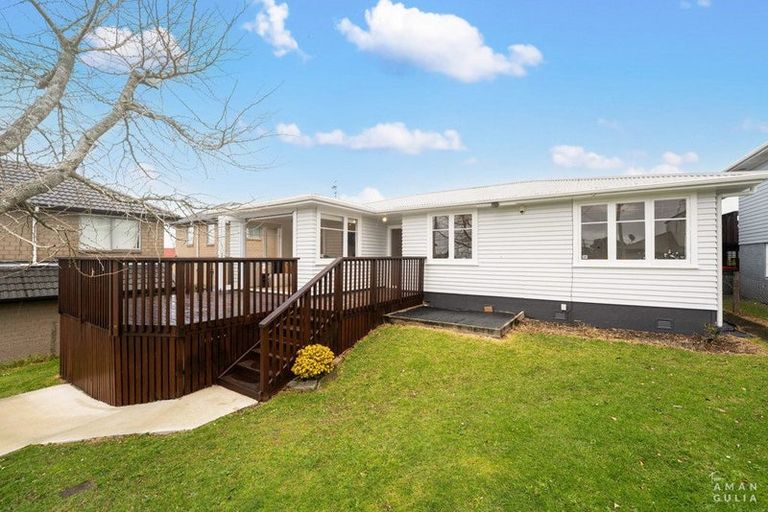Photo of property in 45 Lynwood Road, New Lynn, Auckland, 0600