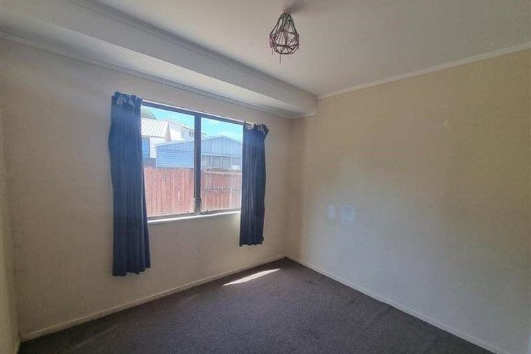 Photo of property in 17 Manor Place, Bader, Hamilton, 3206