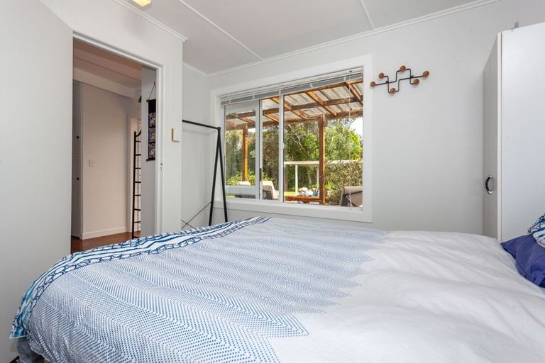 Photo of property in 159 Ocean Beach Road, Tairua, 3508